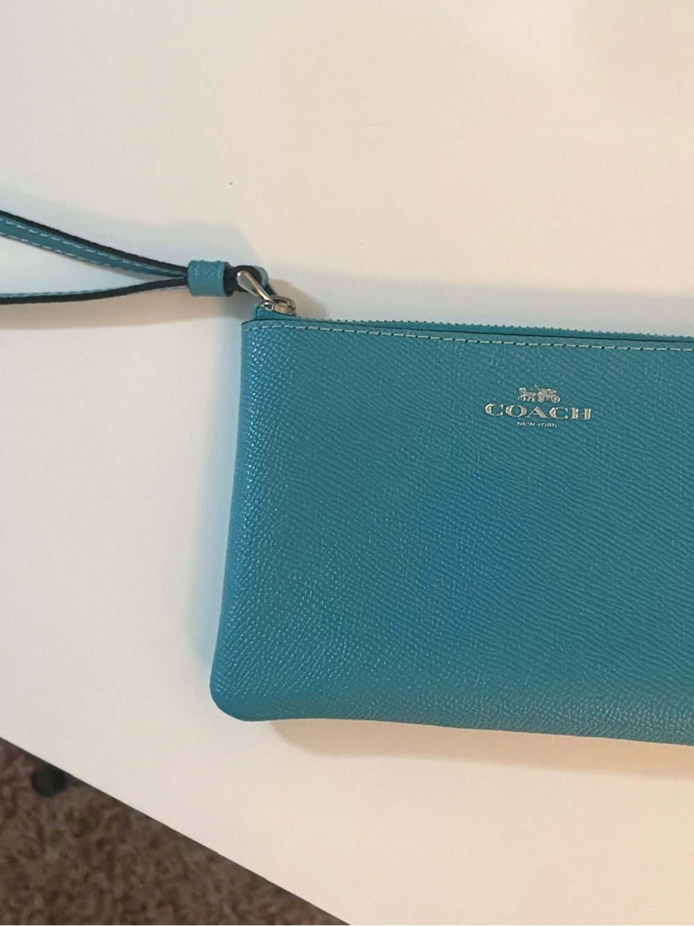 COACH Teal Textured Leather Wristlet Card Pouch Bought, but Never Used Good OTG